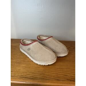Ugg Tan Suede Fleece Lined Slippers Mules Size 9 with Red Gold/Brown Embroidery